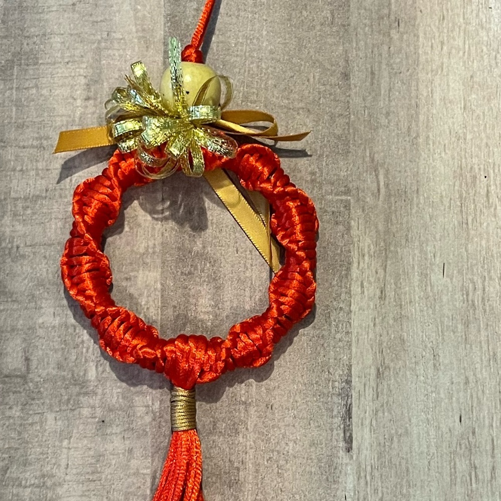 SET OF 4 HANDMADE MACRAME CHRISTMAS ORNAMENTS - Picture 5 of 12
